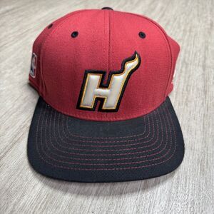 Vintage Adidas Miami Heat Classic Logo Hat Cap Fitted Men L/XL Climalite
